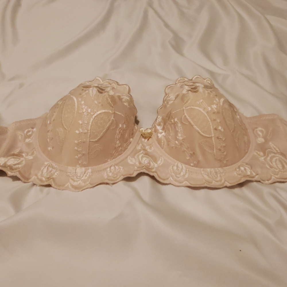 8 Variety Pack 34B Bras - Picture 2 of 16